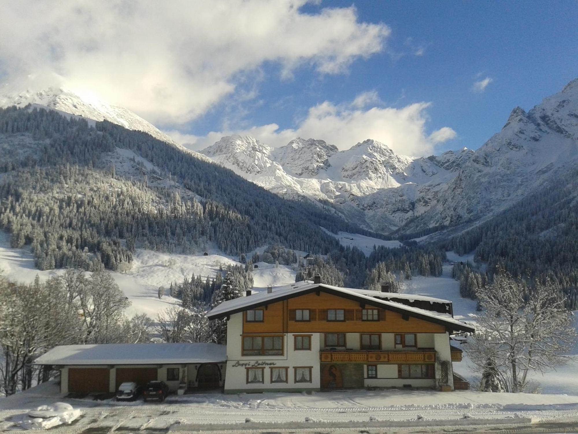 Haus Garni Luggi Leitner Hotel Mittelberg Exterior photo