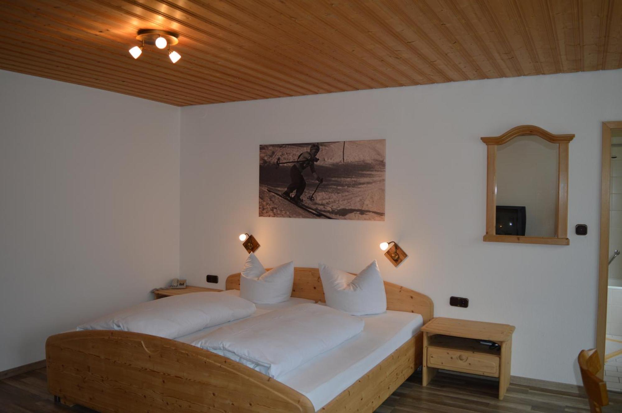 Haus Garni Luggi Leitner Hotel Mittelberg Room photo