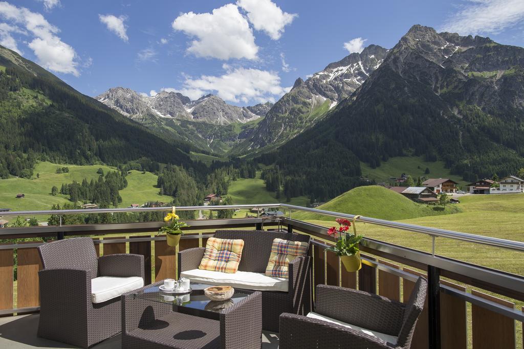 Haus Garni Luggi Leitner Hotel Mittelberg Exterior photo