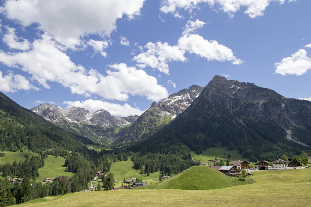 Haus Garni Luggi Leitner Hotel Mittelberg Exterior photo