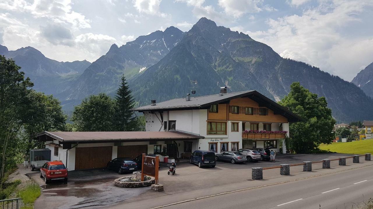 Haus Garni Luggi Leitner Hotel Mittelberg Exterior photo